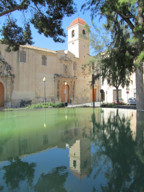 Orihuela, Parks, squares and an unusual lamp-post!