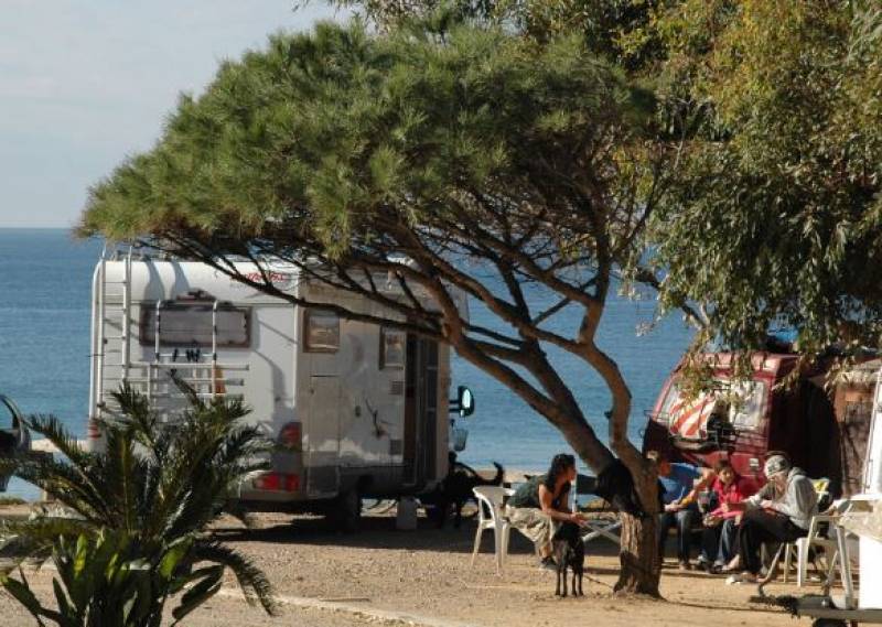 5 of the best beach-side campsites in Cadiz