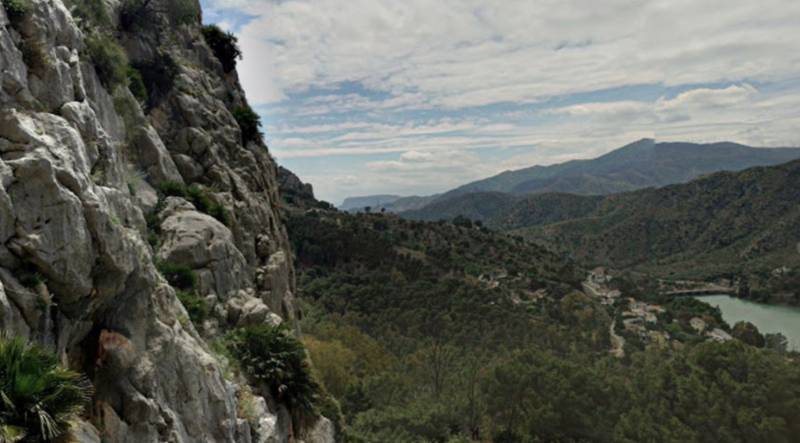 Irish climber, 21, falls to her death in Spain's Malaga