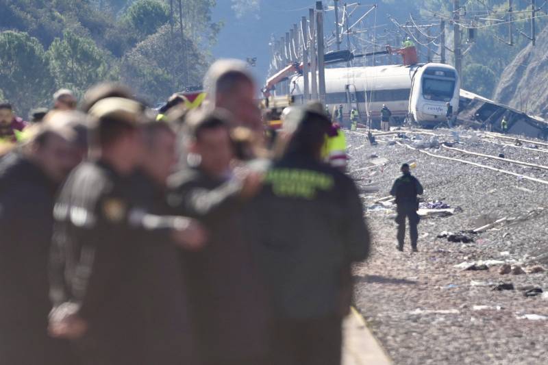 Warning signs missed before Adamuz train crash as victims plan Madrid protest