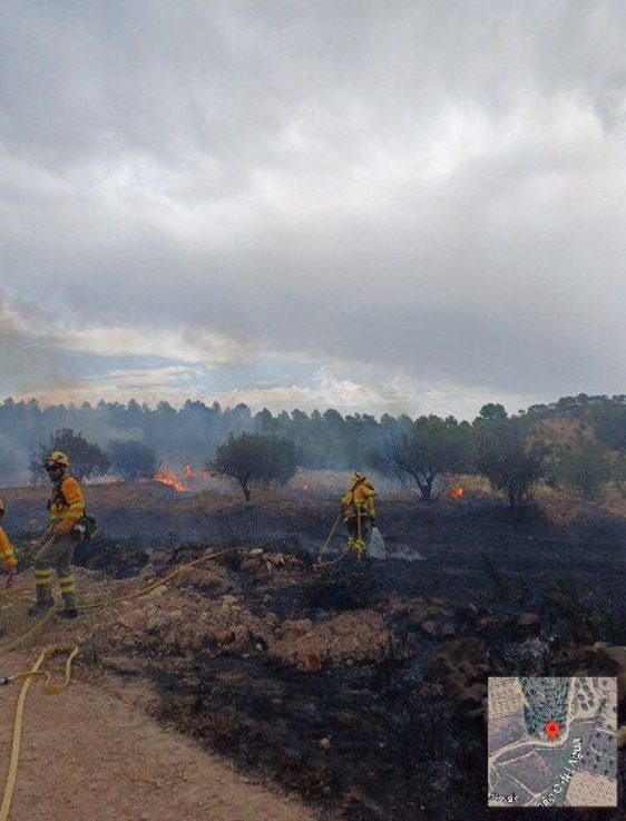 Spain hit by thirteen wildfires over the weekend, with crews battling blazes in Murcia, Andalucía and elsewhere