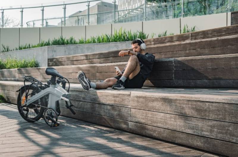 A Folding E-Bike in Murcia: How Useful Is It Beyond the Ride?